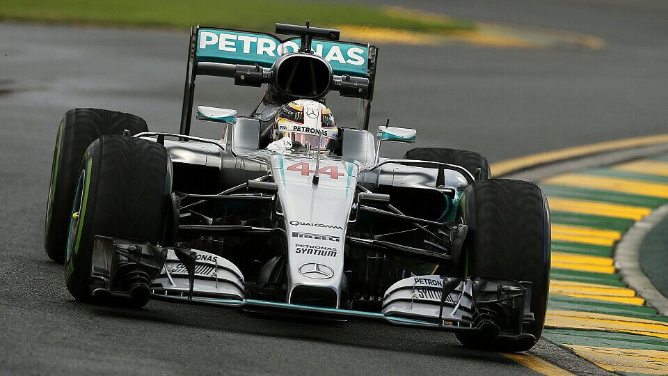 Mercedes-Pilot Lewis Hamilton hatte im 2. Training zum Australien GP erneut die (neue und unbeschädigte) Nase vorn, Foto: Sutton