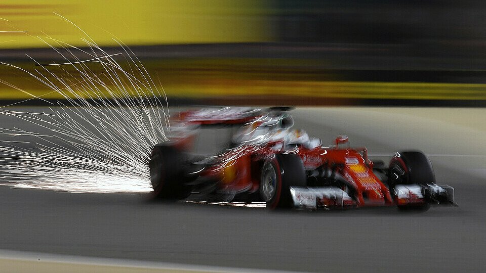 Da helfen auch keine Funken: Startplatz 3 für Sebastian Vettel in Bahrain, Foto: Sutton