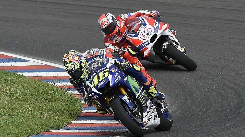Da war es noch ein Dreikampf: Rossi gegen Dovizioso und Iannone, Foto: Yamaha