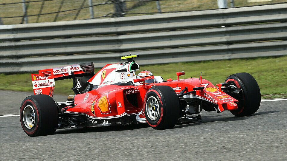 Kimi Räikkönen verlor durch den Crash mit Vettel Frontflügel und Siegchance