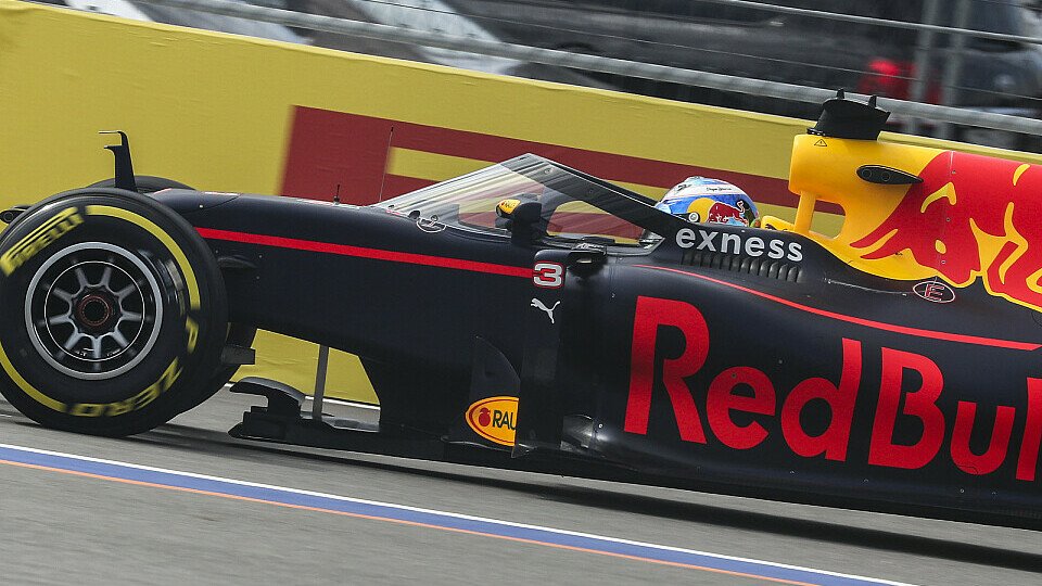 Red Bull präsentierte in Russland seine Aeroscreen-Lösung, Foto: Sutton
