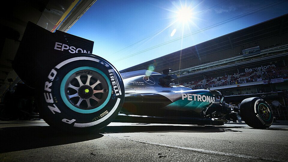 Schnappt sich Hamilton den ersten Saisonsieg in Barcelona?, Foto: Mercedes-Benz