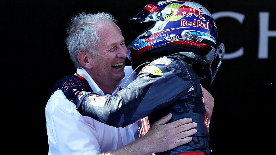 Dr. Helmut Marko und Max Verstappen jubelten nach dem Sieg beim Spanien GP 2016, Foto: Red Bull