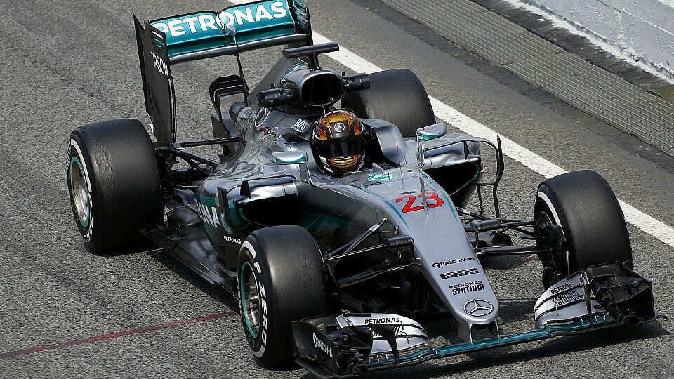 Pascal Wehrlein durfte in Barcelona überraschend den Mercedes testen, Foto: Sutton