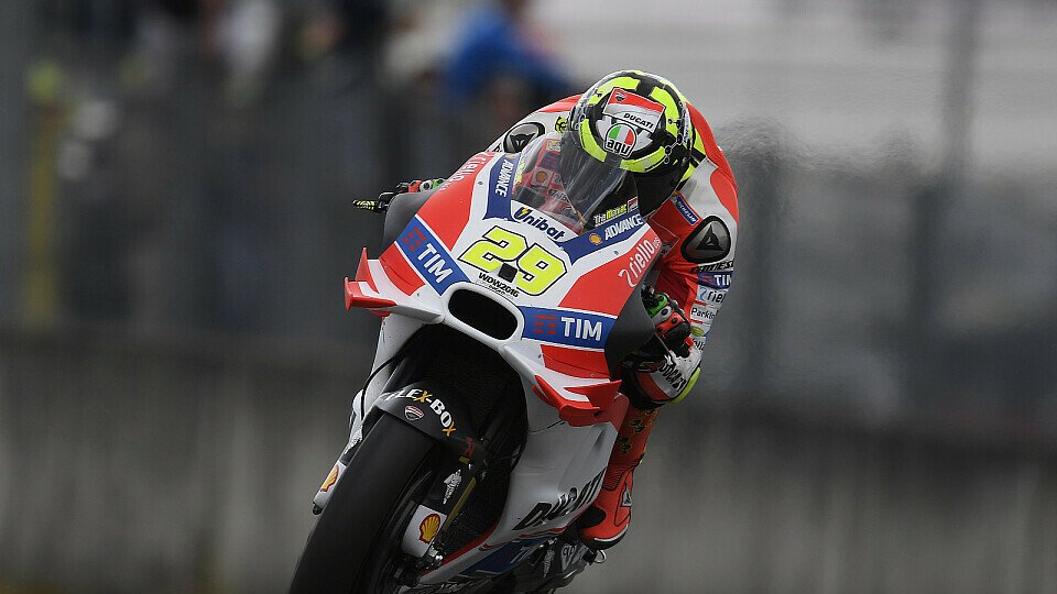 Andrea Iannone zeigte am ersten Trainingstag in Mugello auf, Foto: Ducati