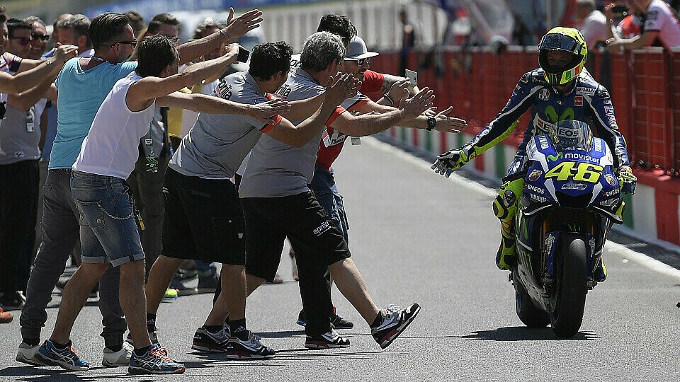 Valentino Rossi ist in Mugello der gefeierte Held, Foto: Yamaha