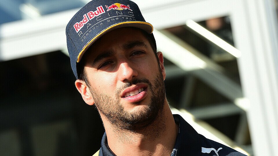 Daniel Ricciardo ist mit den Gepflogenheiten in Monaco nicht einverstanden, Foto: Sutton