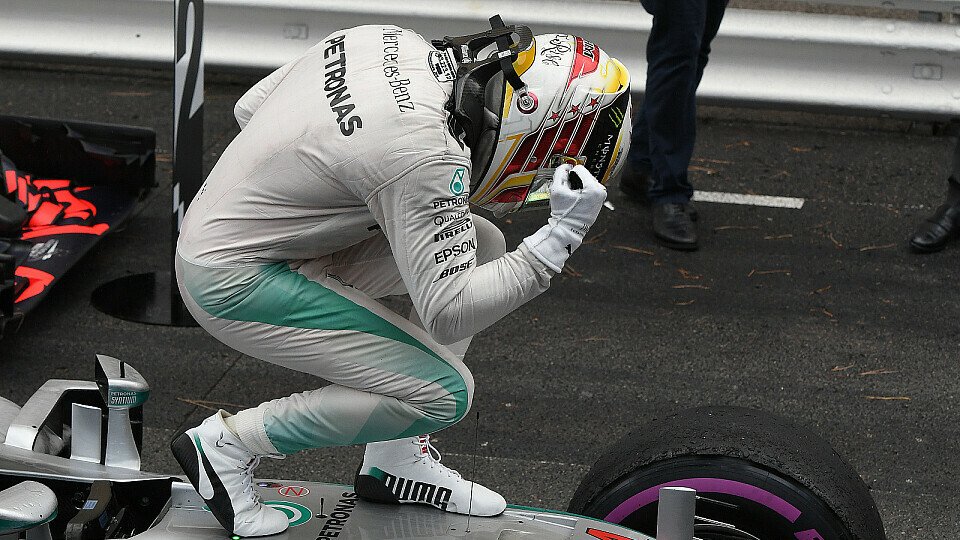 Da freut sich einer: Lewis Hamilton ist Bestverdiener unter den Formel-1-Piloten, Foto: Sutton