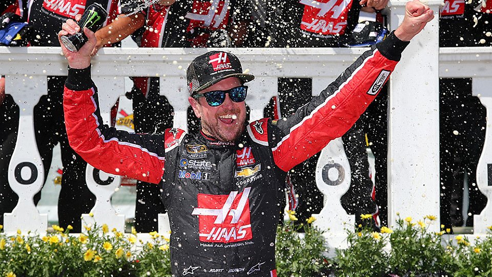 Kurt Busch feiert seinen dritten Pocono-Sieg, Foto: NASCAR