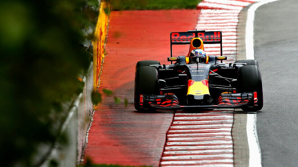 Daniel Ricciardo war auch in der Qualifikation zum Grand Prix von Kanada schneller als Max Verstappen, Foto: Red Bull