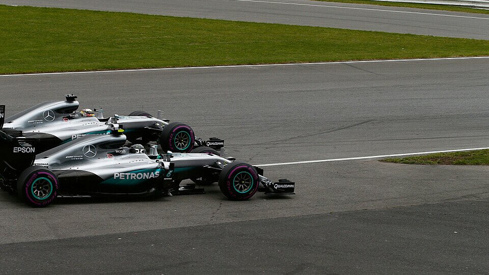 Schlägt Nico Rosberg nach der Kanada-Schlappe in Baku im Mercedes-Duell gegen Lewis Hamilton zurück?, Foto: Mercedes-Benz