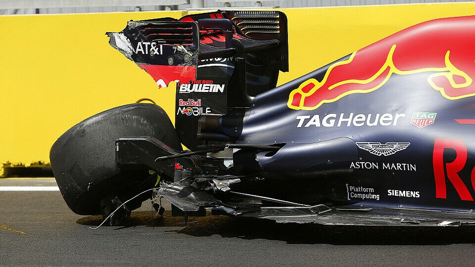 Daniel Ricciardo beschädigte seinen Red Bull in Baku, Foto: Sutton