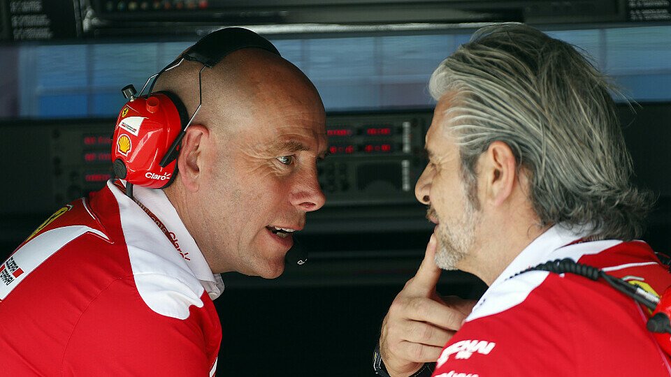 Neben Mercedes hatte auch Ferrari in Baku Probleme mit dem beschränkten Boxenfunk in der Formel 1, Foto: Sutton