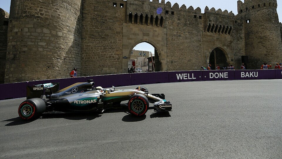 Bestzeit für Lewis Hamilton im 3. Training in Baku, Foto: Sutton