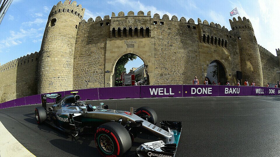 Nico Rosberg startet in Baku von der Pole Position, Foto: Sutton
