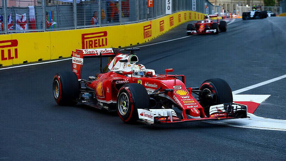 Sebastian Vettel fand in Baku schnell in den Rhythmus, Foto: Sutton