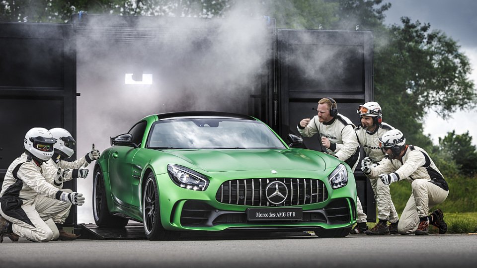 Weltpremiere des Mercedes-AMG GT R mit Hamilton, Foto: Daimler