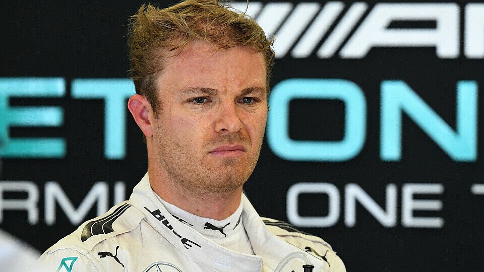 Nico Rosberg verliert Platz 2 beim Silverstone-Rennen, Foto: Sutton