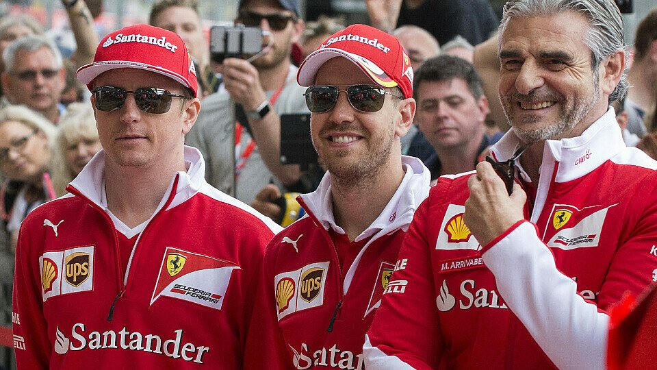 Ferrari setzt weiterhin auf die Fahrerpaarung Vettel/Räikkönen, Foto: Sutton