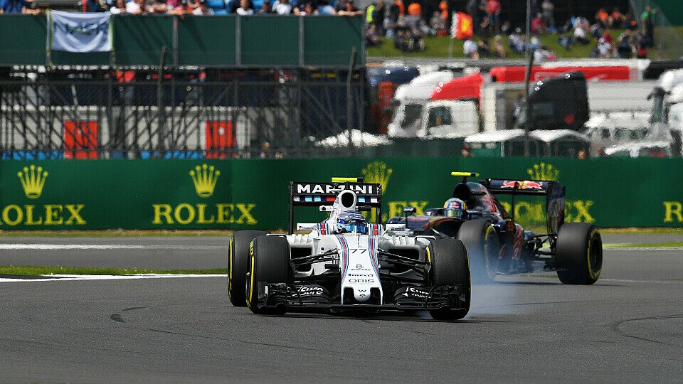 Williams haderte am Freitag in Silverstone mit der Balance des FW38, Foto: Sutton