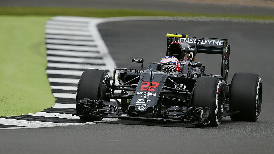 Im Qualifying hatte Jenson Button gleich mehrfach Pech, Foto: Sutton