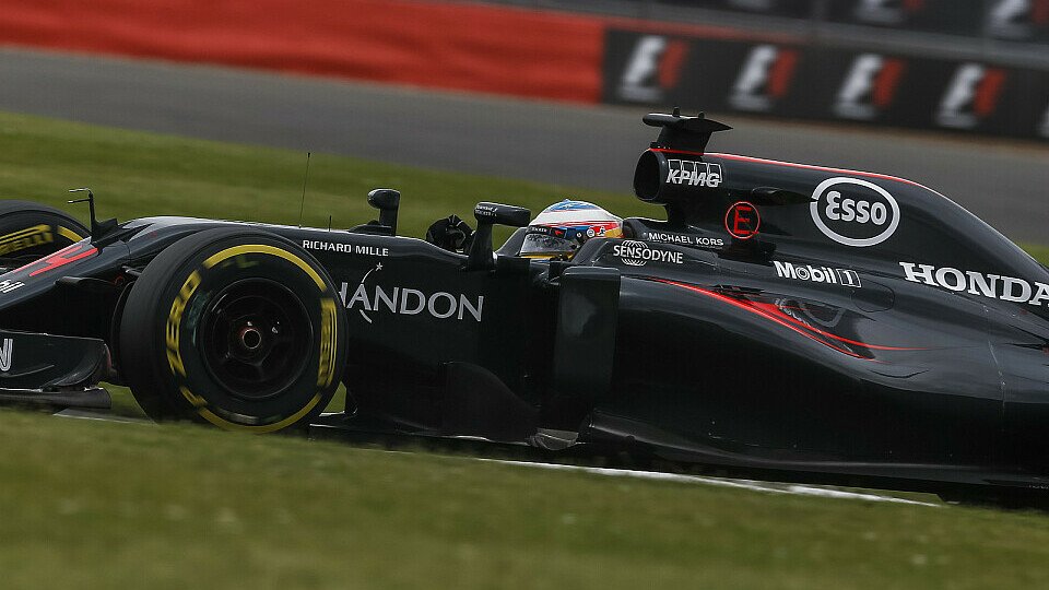 Fernando Alonso hofft am Sonntag in Silverstone auf Regen und ein standfestes Auto, Foto: Sutton