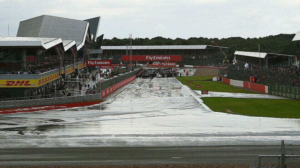 Der Grand Prix zum 70. Jubiläum der Formel 1 in Silverstone könnte nass werden, Foto: Sutton