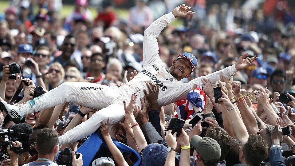 Lewis Hamilton gewinnt sein Heimrennen in Silverstone, Foto: Sutton