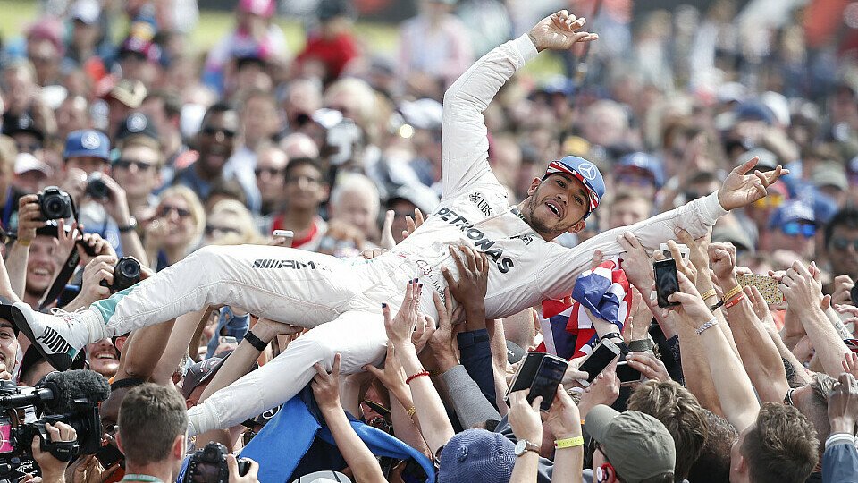 Lewis Hamilton und Mercedes könnten Michael Schumachers Formel-1-Rekorde ernsthaft gefährden, Foto: Sutton