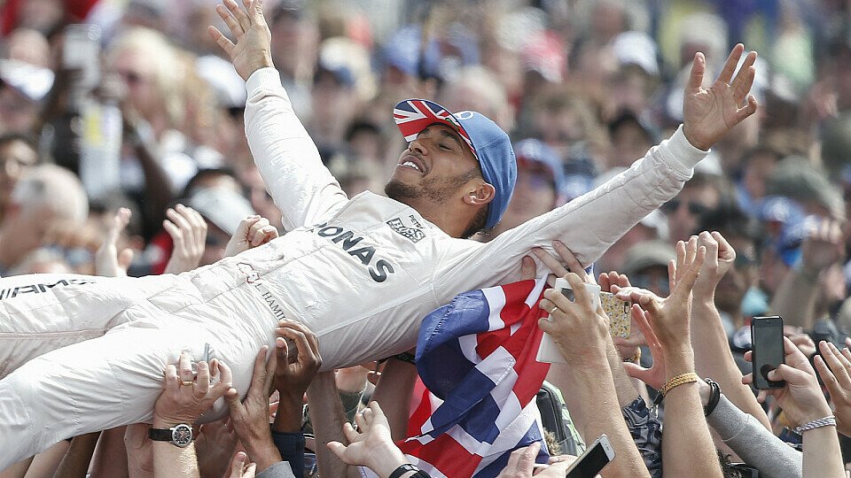 Sieg in der Heimat: Lewis Hamilton überzeugte einmal mehr in Silverstone, Foto: Sutton
