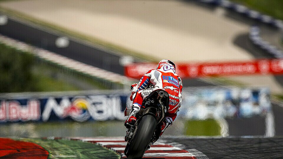 Andrea Dovizioso zeigte am Freitag der MotoGP-Konkurrenz das Heck, Foto: Ducati