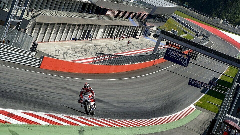 Im zweiten Freien Training legte Andrea Dovizioso vor, Foto: Ducati
