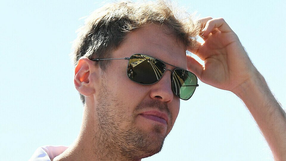 Sebastian Vettel musste sich in Ungarn einiges anhören - und teilte auch fleißig aus, Foto: Sutton