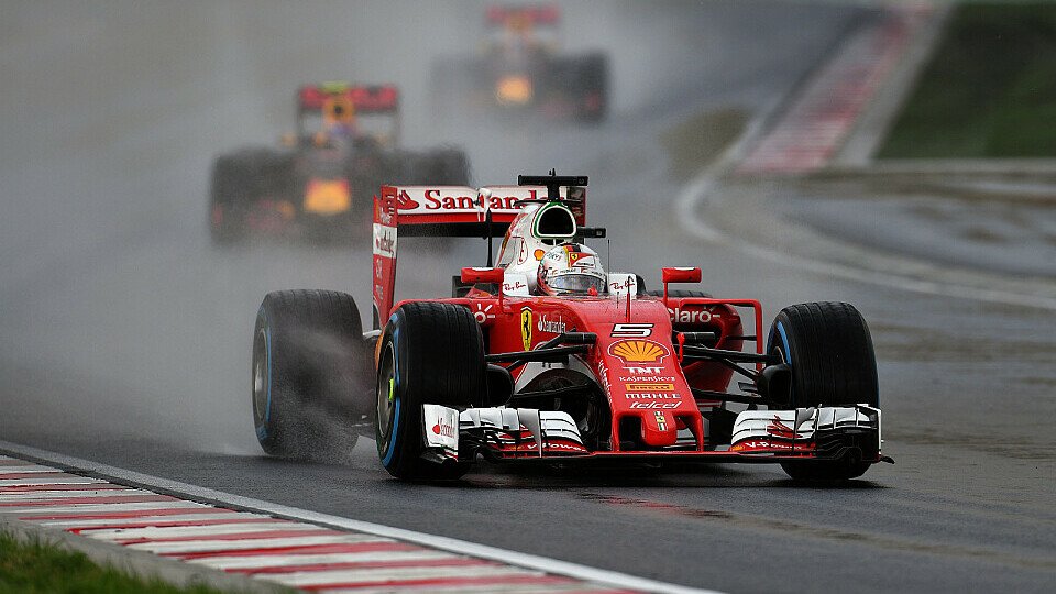 Das Bild täuscht: Red Bull lag in Ungarn erneut vor Ferrari, Foto: Sutton