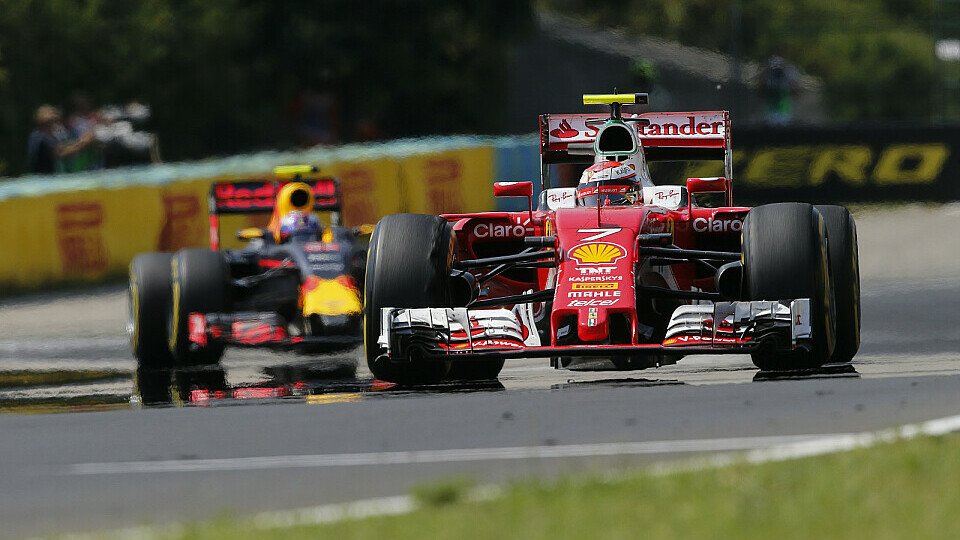 Kimi Räkkönen lag beim Grand Prix von Ungarn zeitweise vor Max Verstappen, Foto: Sutton