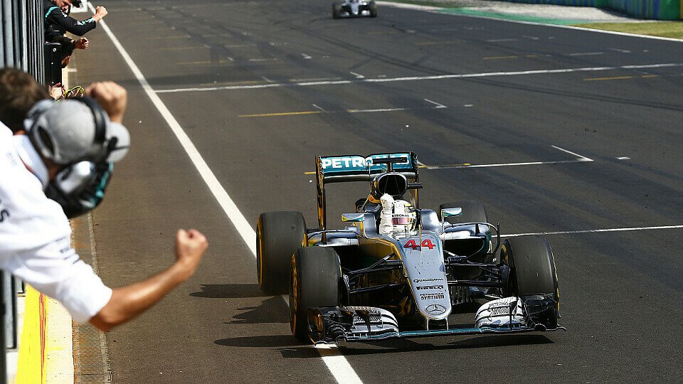 Lewis Hamilton gewinnt in Ungarn, Foto: Mercedes-Benz