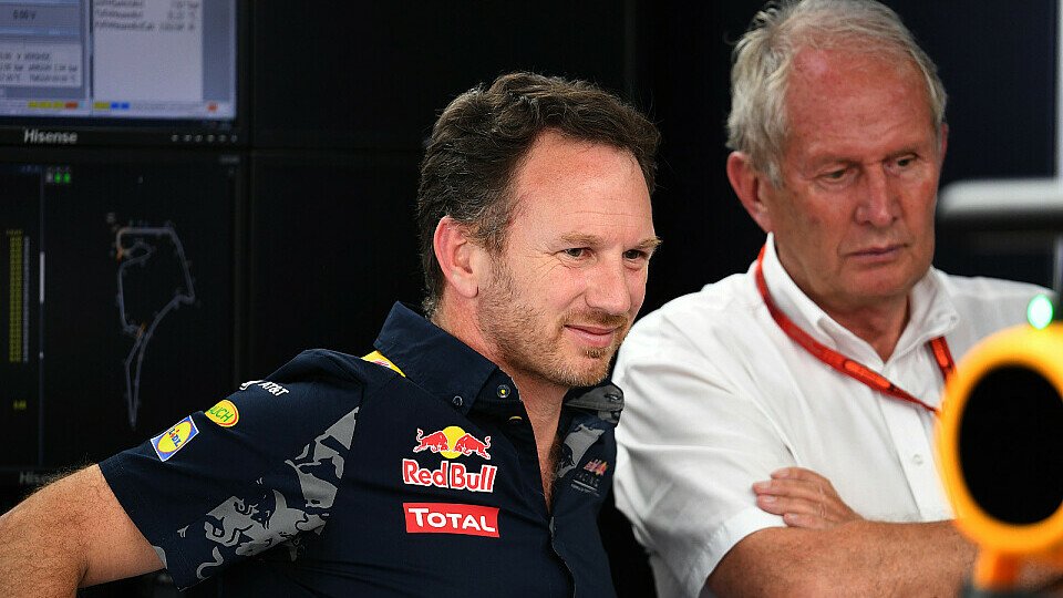 Die Chefetage von Red Bull war von Daniel Ricciardos Renault-Wechsel mehr als überrascht, Foto: Sutton