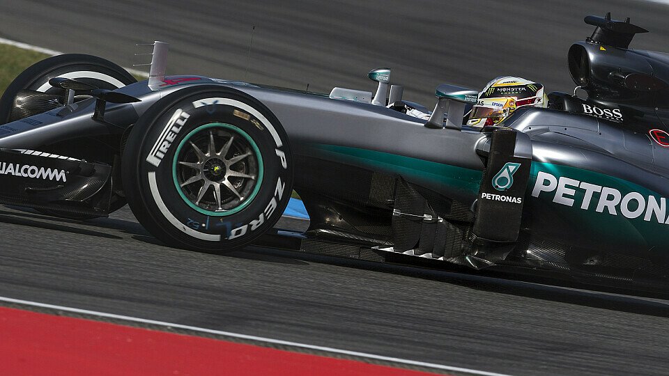Lewis Hamilton drohen in dieser Saison gleich mehrere Strafen, Foto: Sutton