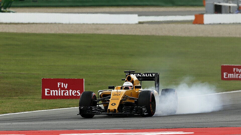 Noch ist unklar, wer 2017 für Renault fahren wird, Foto: Sutton