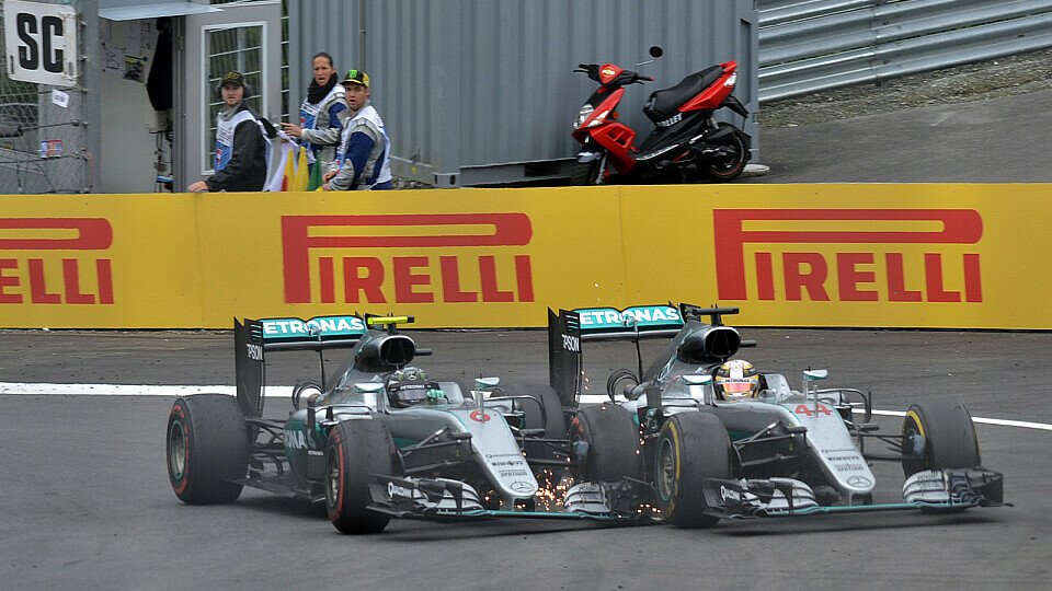 Das enge WM-Duell von Nico Rosberg und Lewis Hamilton geht in die heiße Phase, Foto: Sutton