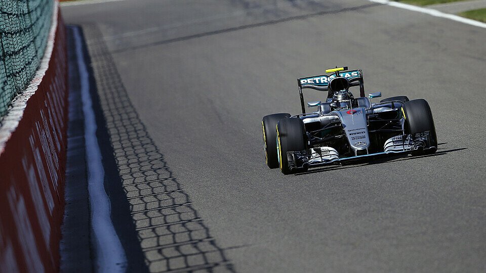Rosberg fuhr knapp aber verdient zur Pole Position, Foto: Sutton