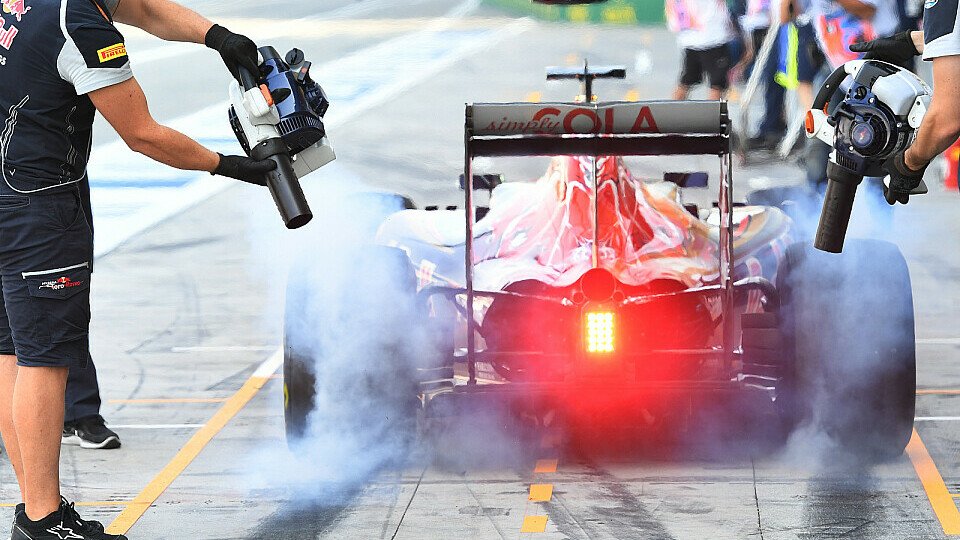 Die überarbeiteten Pirelli-Reifen sollen beim Malaysia GP debütieren, Foto: Sutton