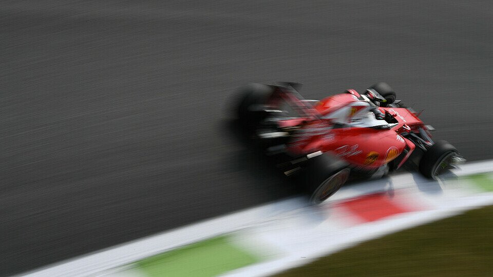 Kimi Räikkönen und Sebastian Vettel schildern ihre ersten Eindrücke zum neuen Ferrari-Motor, Foto: Sutton