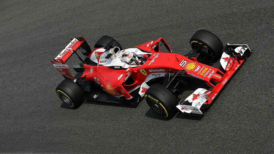 Sebastian Vettel hat in Monza neue Ferrari-Power im Auto, Foto: Sutton