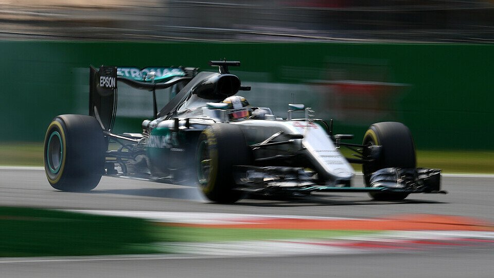 Lewis Hamilton startet in Monza zum fünften Mal von der Pole Position, Foto: Sutton