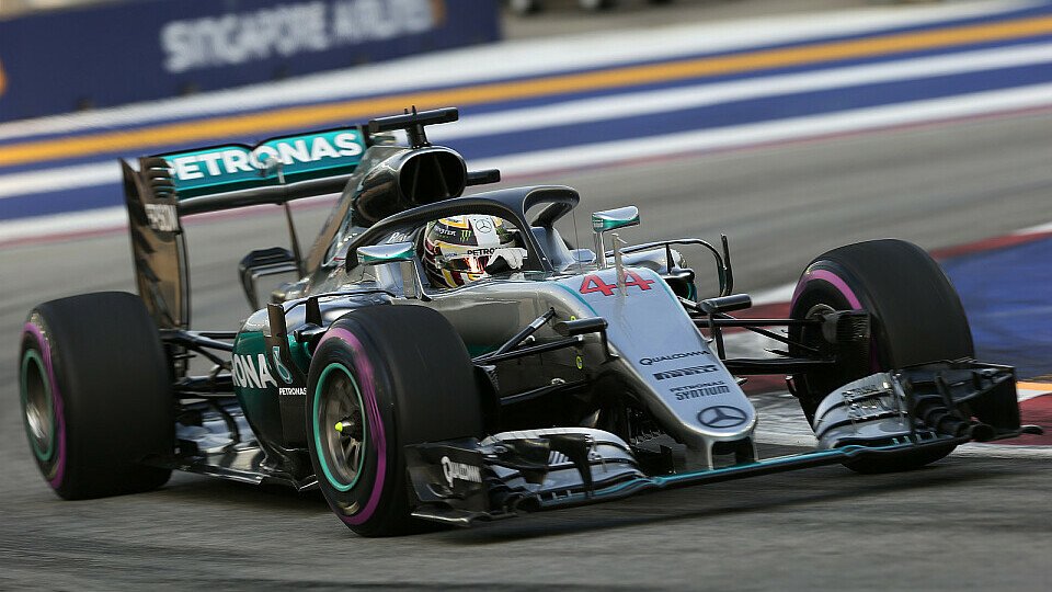 Lewis Hamilton war in Singapur mit dem Halo-System unterwegs, Foto: Sutton
