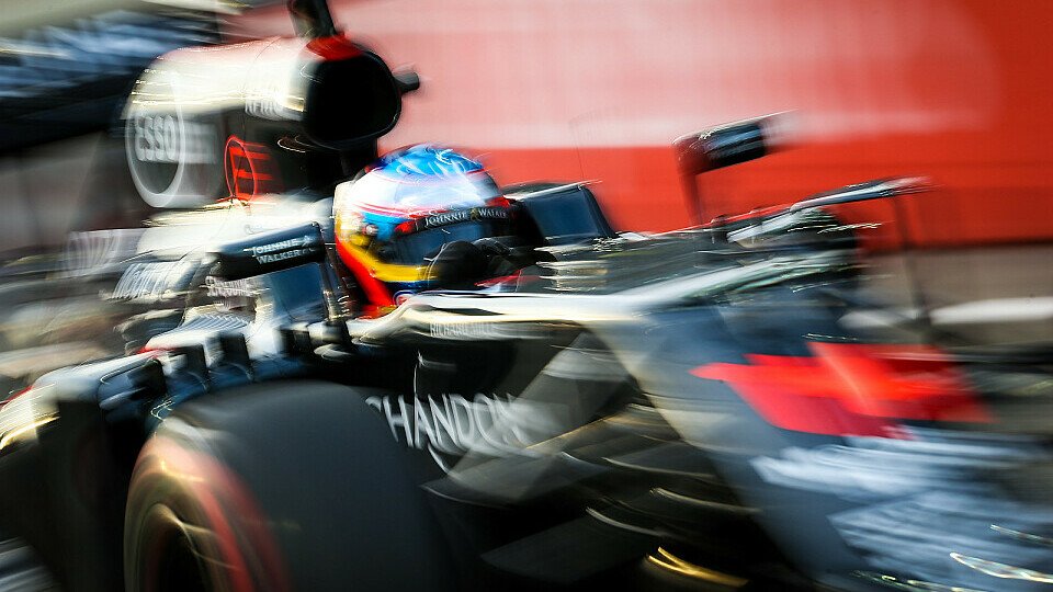Fernando Alonso kämpft im McLaren verbissen um jeden einzelnen Punkt, Foto: Sutton