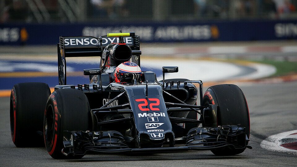 Jenson Button bestreitet beim Grand Prix von Malaysia sein 300. Formel-1-Rennen, Foto: Sutton