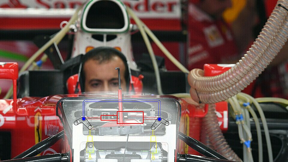 Sebastian Vettel startet beim Singapur GP wegen eines defekten Stabilisators nur von Platz 22, Foto: Sutton