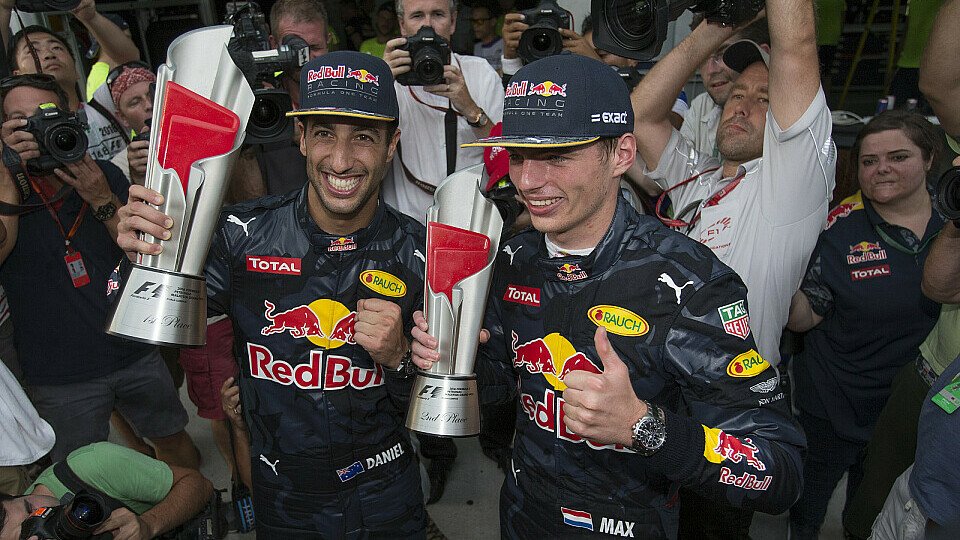 Ob Ricciardo und Verstappen auch 2017 zusammen feiern werden?, Foto: Sutton